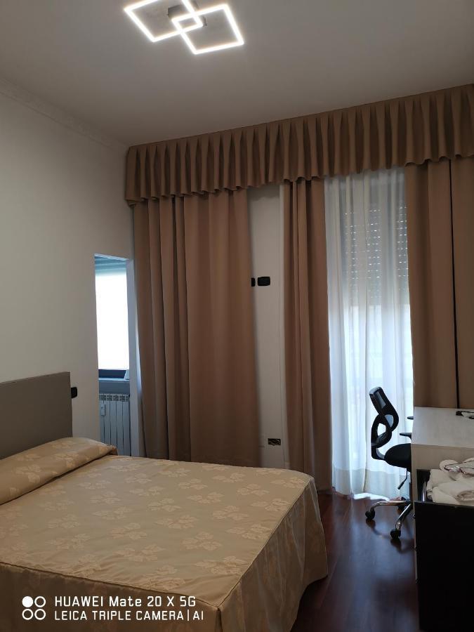 Guesthouse Central Station Group - Via Sammartini 15 Milan Extérieur photo
