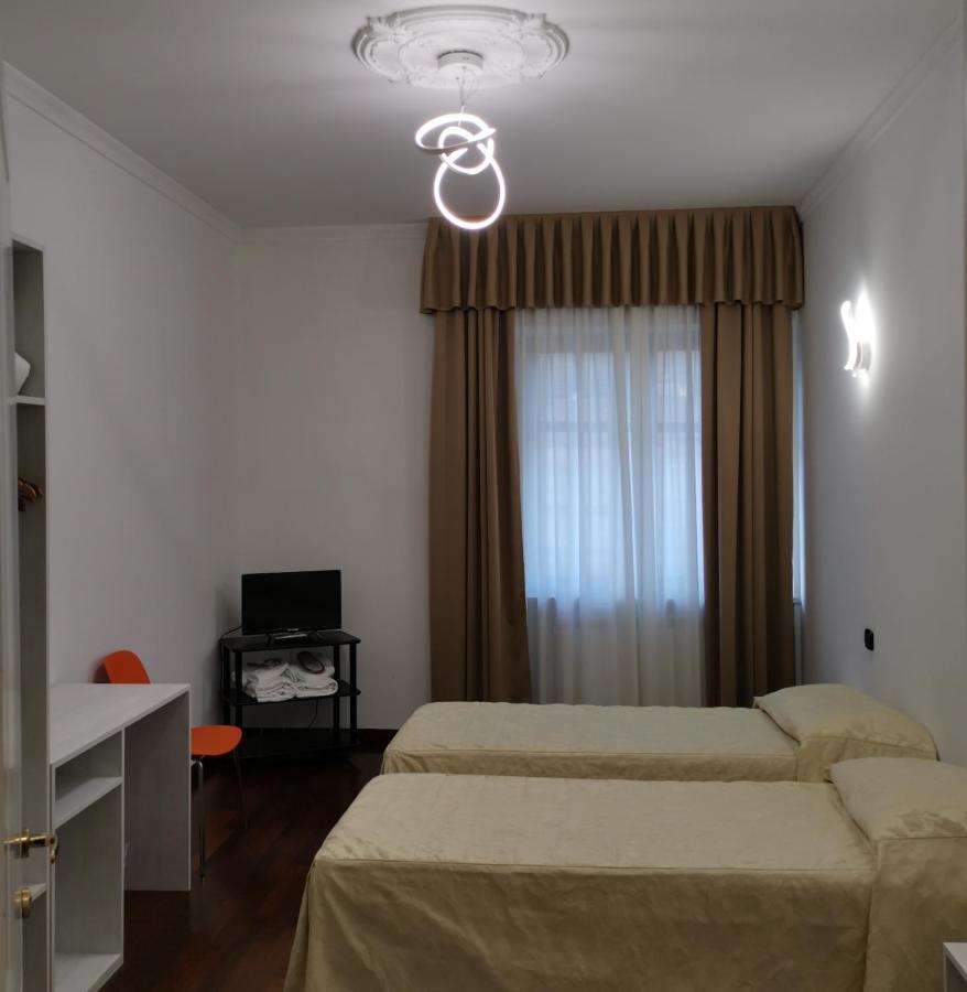 Guesthouse Central Station Group - Via Sammartini 15 Milan Extérieur photo